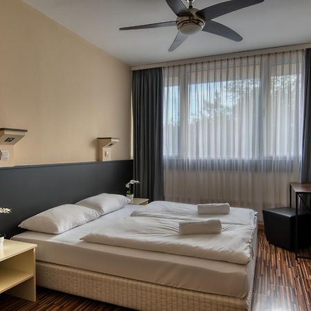 City Budget Hotel Budapest Exteriör bild