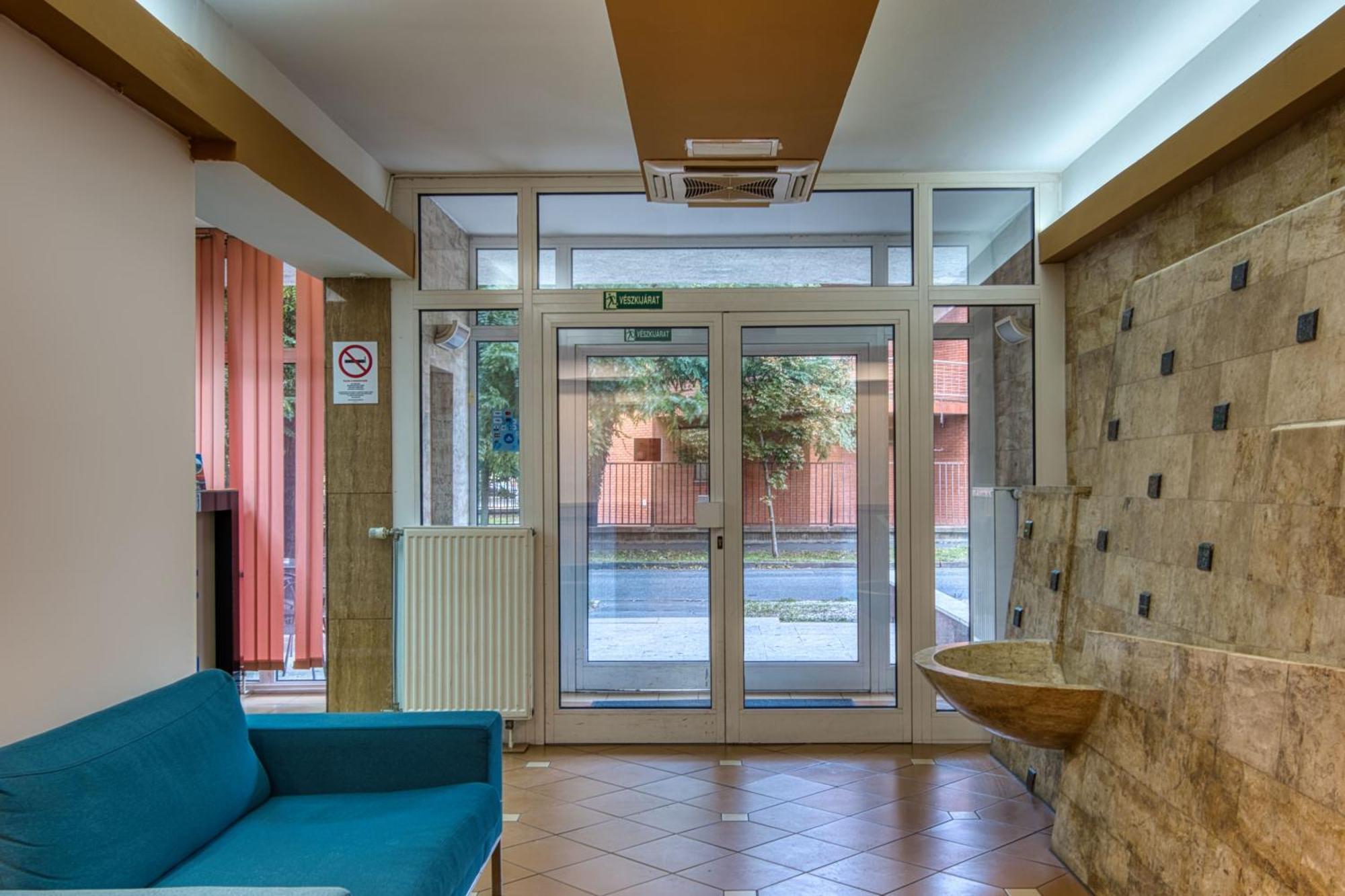 City Budget Hotel Budapest Exteriör bild